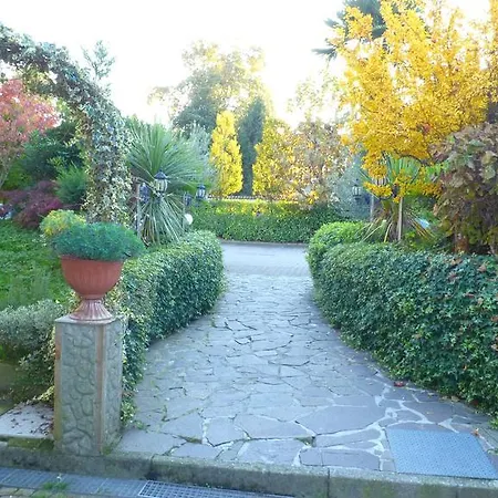 Pensión La Pergola